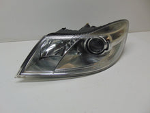 Laden Sie das Bild in den Galerie-Viewer, Frontscheinwerfer Skoda Octavia II 1Z1941015 Xenon Ein Stück (Rechts oder Links) SCH3078937849he