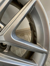 Load image into Gallery viewer, 1x Alufelge 17 Zoll 6.5&quot; 5x112 8W9601025D Audi A5 A4 Rim Wheel