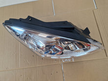 Laden Sie das Bild in den Galerie-Viewer, Frontscheinwerfer Hyundai I30 92102-2LXXX Rechts Scheinwerfer Headlight SCH2969281749yc