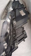 Laden Sie das Bild in den Galerie-Viewer, Frontscheinwerfer Audi A8 Xenon Rechts Scheinwerfer Headlight SCH8340936605jy