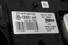 Laden Sie das Bild in den Galerie-Viewer, Frontscheinwerfer VW Golf Sportsvan I 517941033B Xenon Links Headlight SCH7925502562gm