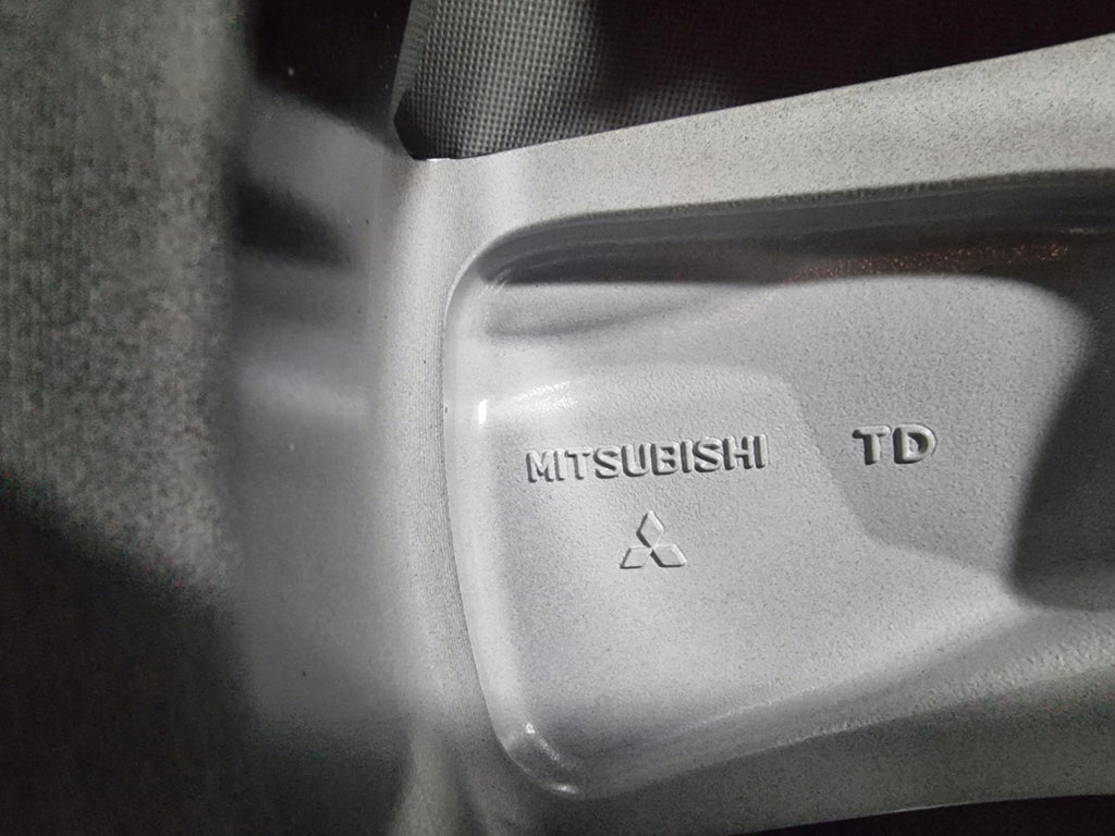 1x Alufelge 18 Zoll 7.0" 5x114.3 38ET 4250G472 Mitsubishi Eclipse Cross FEL4935196278ea