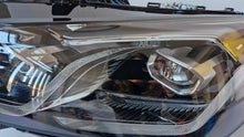 Laden Sie das Bild in den Galerie-Viewer, Frontscheinwerfer BMW 2 5A4224705 FALSE Scheinwerfer Headlight SCH7598031695vz