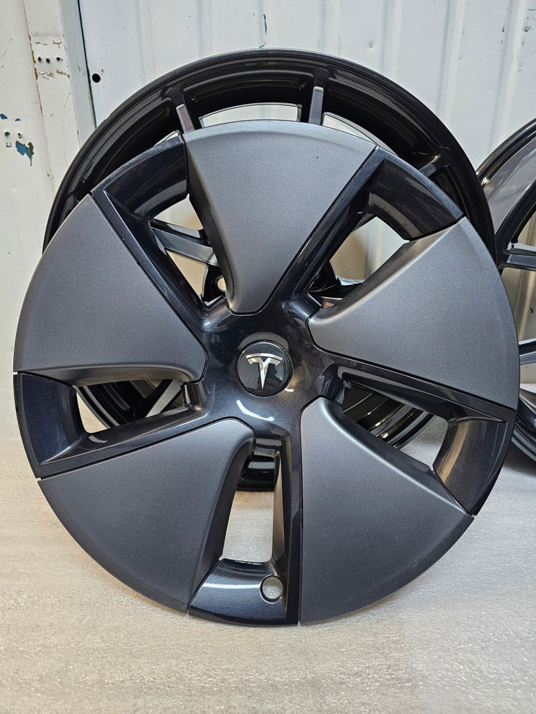 4x Alufelge 18 Zoll 8.5" 5x114.3 40ET Glanz Graphit 1044261-00-A Tesla 3 FEL2009294477eb