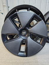 Laden Sie das Bild in den Galerie-Viewer, 4x Alufelge 18 Zoll 8.5" 5x114.3 40ET Glanz Graphit 1044261-00-A Tesla 3 FEL2009294477eb