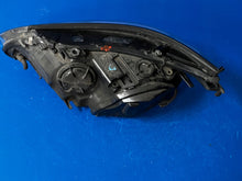 Laden Sie das Bild in den Galerie-Viewer, Frontscheinwerfer BMW E60 E61 Xenon Rechts Scheinwerfer Headlight