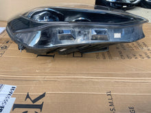 Load image into Gallery viewer, Frontscheinwerfer Ford Focus JX7B-13E016-AJ LED Rechts Scheinwerfer Headlight