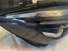 Laden Sie das Bild in den Galerie-Viewer, Frontscheinwerfer Mercedes-Benz A2479065803 Full LED Rechts Headlight