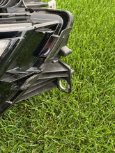 Laden Sie das Bild in den Galerie-Viewer, Frontscheinwerfer Opel Astra L 662588537 LED Ein Stück (Rechts oder Links) SCH9805019944cd