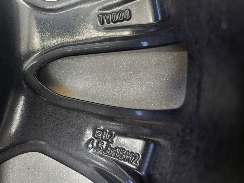 1x Alufelge 15 Zoll 4.5" 4x100 35ET Glanz Schwarz PZ493-90674 Toyota Aygo FEL6841227483ec