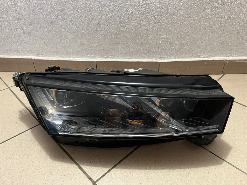 Frontscheinwerfer Skoda Octavia IV 5E4941016A LED Rechts Scheinwerfer Headlight SCH9601361379mw