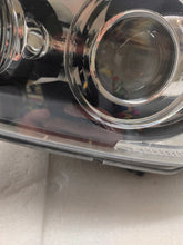 Laden Sie das Bild in den Galerie-Viewer, Frontscheinwerfer BMW 3 E90 69427379-09 Xenon Links Scheinwerfer Headlight