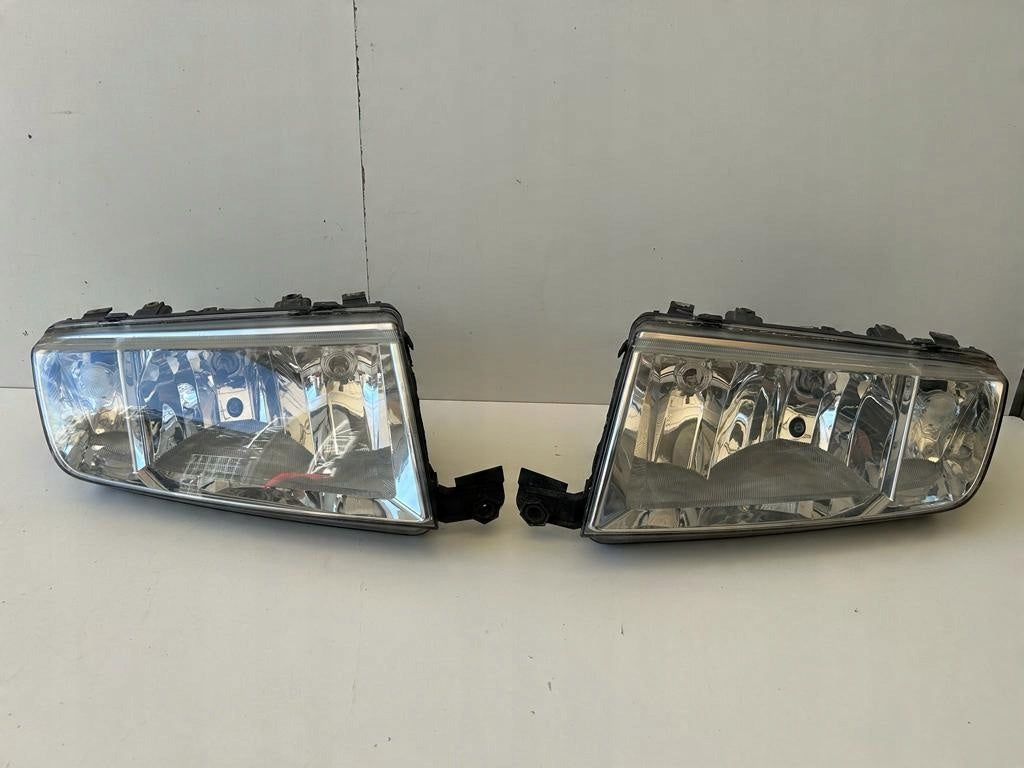 Frontscheinwerfer Skoda Fabia I Ein Stück (Rechts oder Links) Headlight