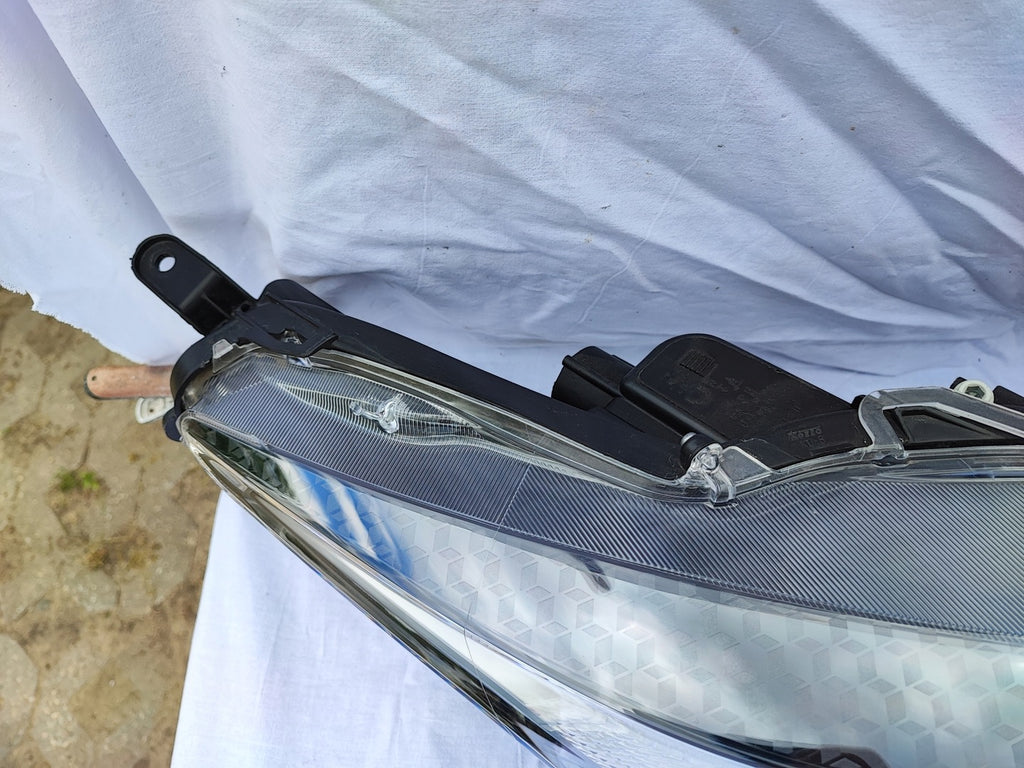 Frontscheinwerfer Toyota Yaris Full LED Rechts Scheinwerfer Headlight SCH7108671118ob