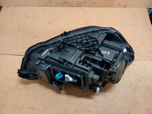 Laden Sie das Bild in den Galerie-Viewer, Frontscheinwerfer Mercedes-Benz Cla A1189066901 Links Scheinwerfer Headlight SCH8334641531tl