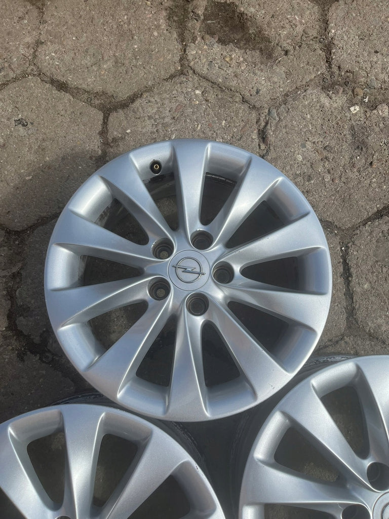 1x Alufelge 16 Zoll 6.5" 5x110 37ET 13346661 Opel Zafira B Meriva Rim Wheel