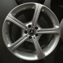 Load image into Gallery viewer, 4x Alufelge 19 Zoll 8.0" 5x112 33ET Glanz Schwarz A2574011000 Mercedes-Benz Cls FEL9375209094sp