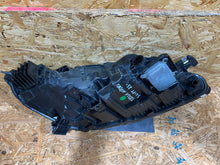 Laden Sie das Bild in den Galerie-Viewer, Frontscheinwerfer Tesla Model 3 1760888-00-F Links Scheinwerfer Headlight SCH5640308815jm
