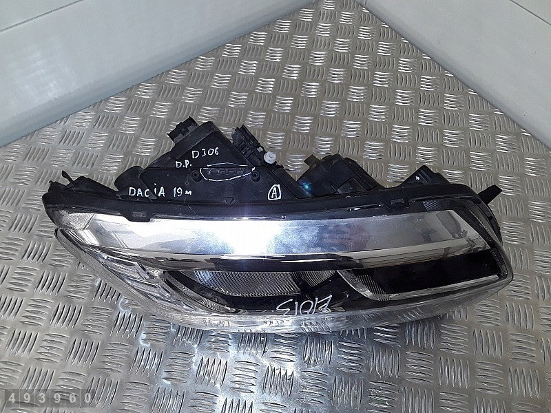 Frontscheinwerfer Dacia Logan 260104945 Rechts Scheinwerfer Headlight SCH2339300981dx