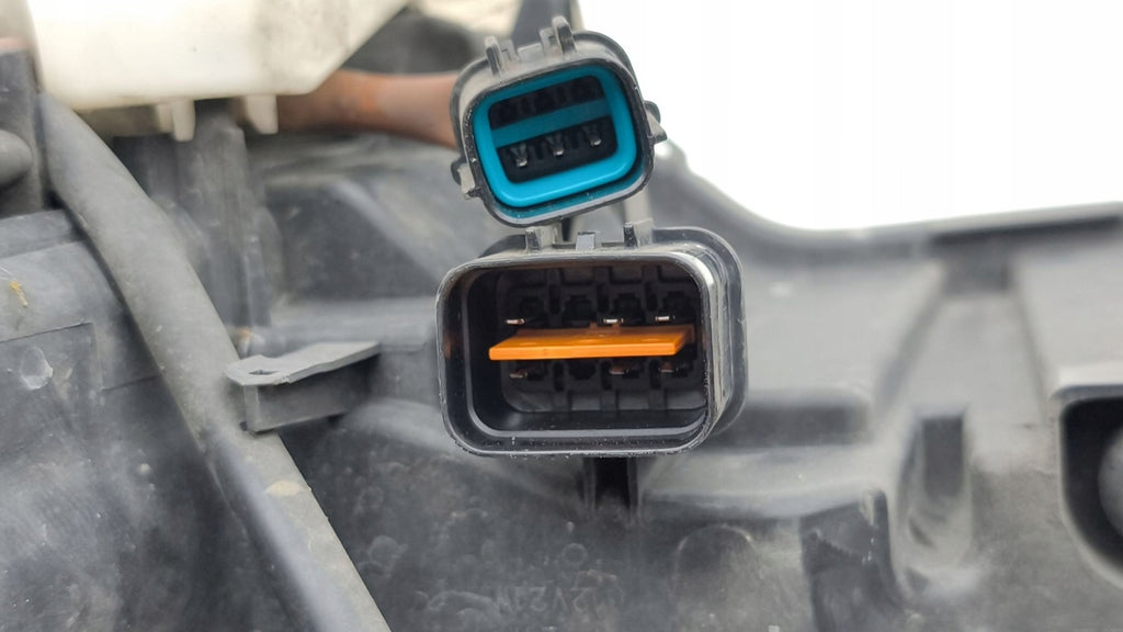 Frontscheinwerfer Citroën C-Crosser AMD226575 Rechts Scheinwerfer Headlight SCH2040950085po