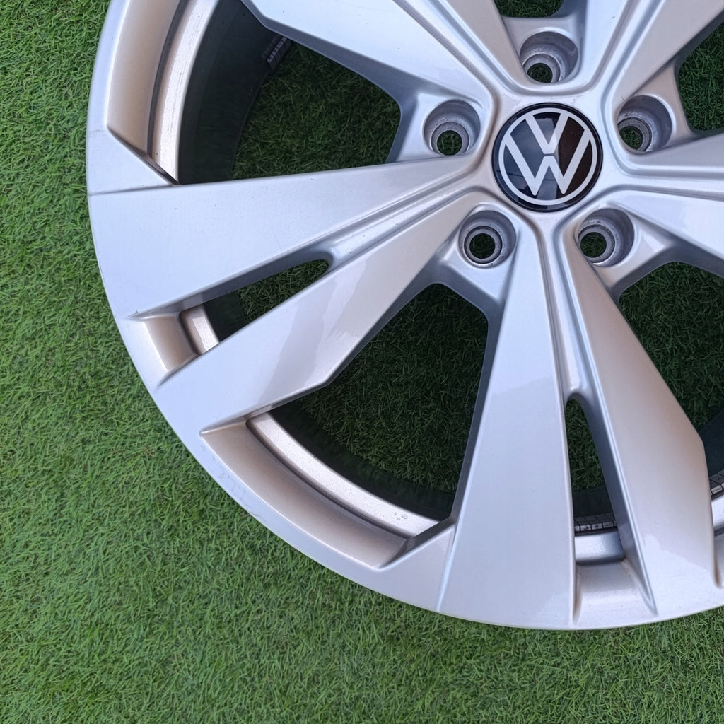 1x Alufelge 19 Zoll 7.5" 5x112 50ET 10A071499A 87169090 VW Id.3 Rim Wheel FEL9943308345ia
