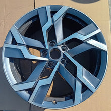Laden Sie das Bild in den Galerie-Viewer, 1x Alufelge 19 Zoll 8.0&quot; 5x112 45ET Glanz Graphit 57A601025 Mg Karoq Rim Wheel