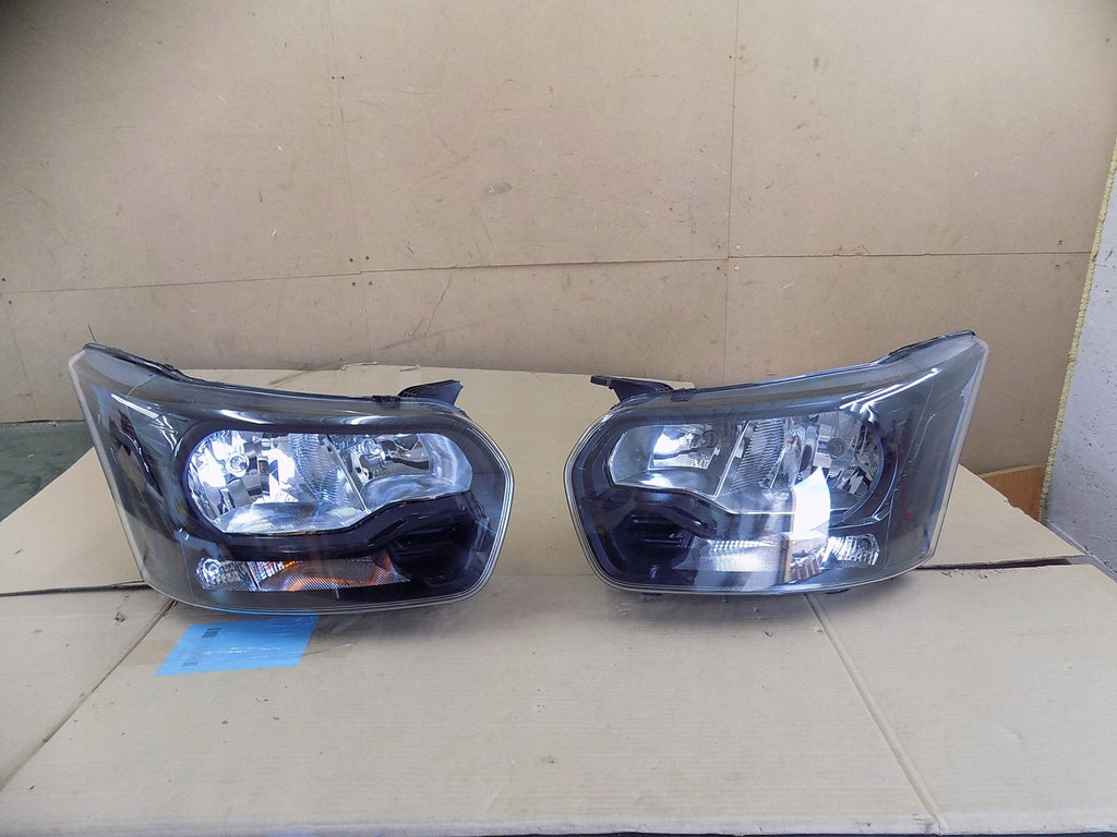 Frontscheinwerfer Ford Transit GK31-13W029-BC Rechts Scheinwerfer Headlight