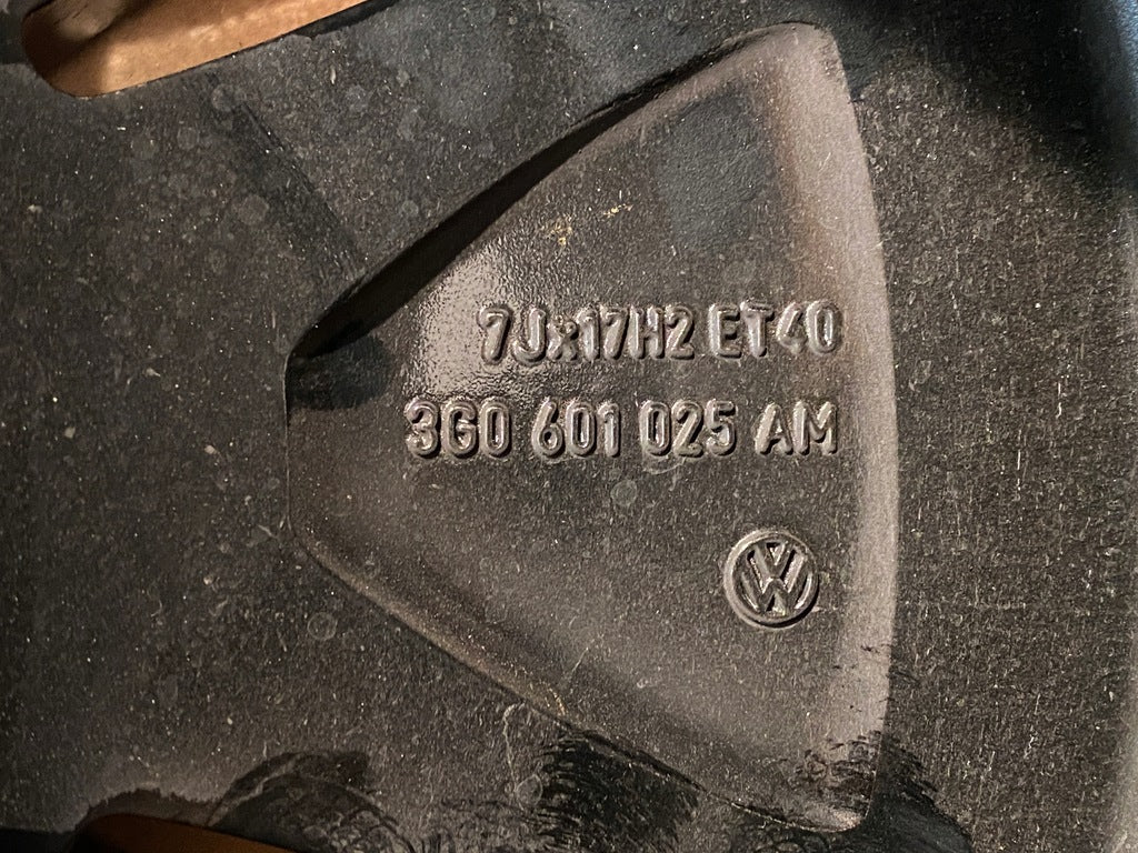 1x Alufelge 17 Zoll 7.0" 5x112 40ET 3G0601025AM VW Passat B8 Rim Wheel FEL9061826130wg