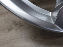 Load image into Gallery viewer, 1x Alufelge 18 Zoll 8.0&quot; 5x112 40ET 8W0701025HM Audi A4 B9 Rim Wheel