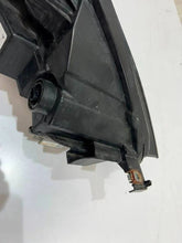 Laden Sie das Bild in den Galerie-Viewer, Frontscheinwerfer Tesla Model Y NKO2469 1514952-00 Links Scheinwerfer Headlight