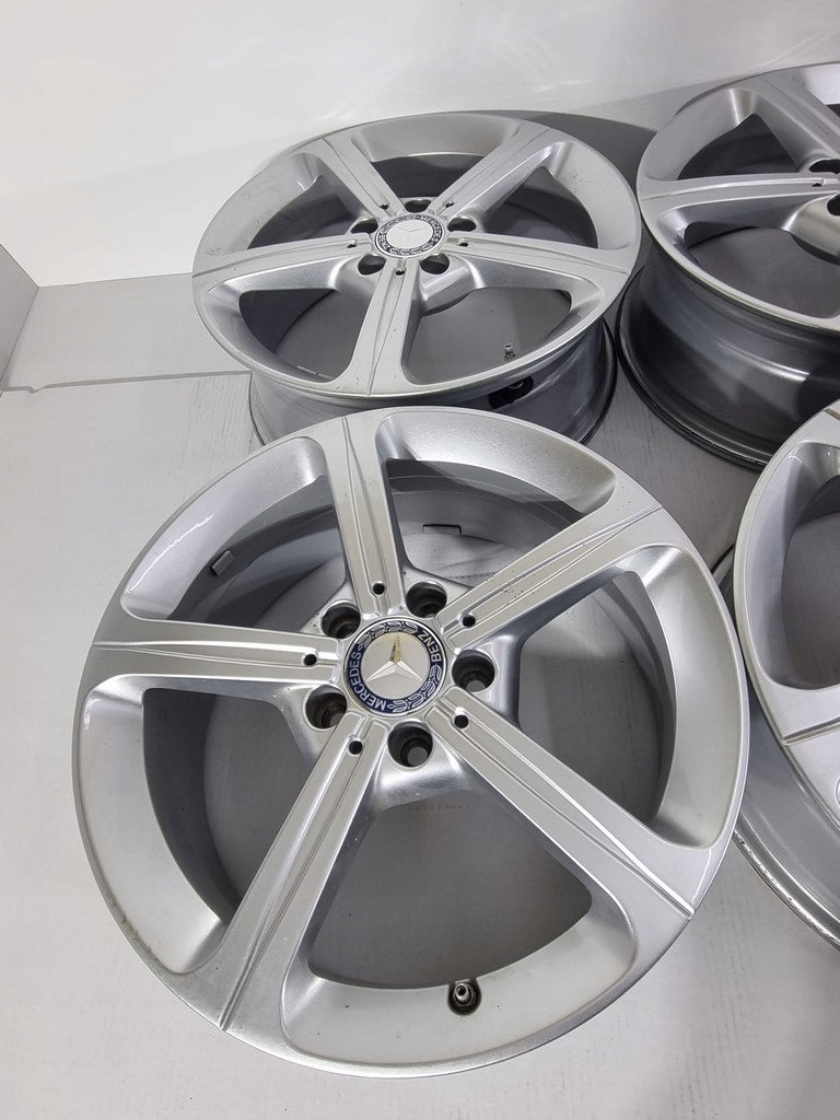 4x Alufelge 17 Zoll 6.5" 5x112 44ET Glanz Silber A1774011200 Mercedes-Benz Cla FEL1381032727wo