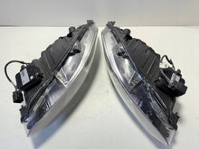 Load image into Gallery viewer, Frontscheinwerfer Volvo Xc60 31420250 31420249 Ein Satz Scheinwerfer Headlight SCH8731731307rq