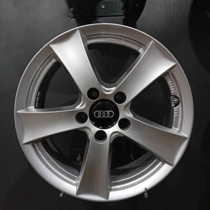 4x Alufelge 16 Zoll 6.5" 5x112 38ET Glanz Silber Audi Rim Wheel FEL8313133321gr