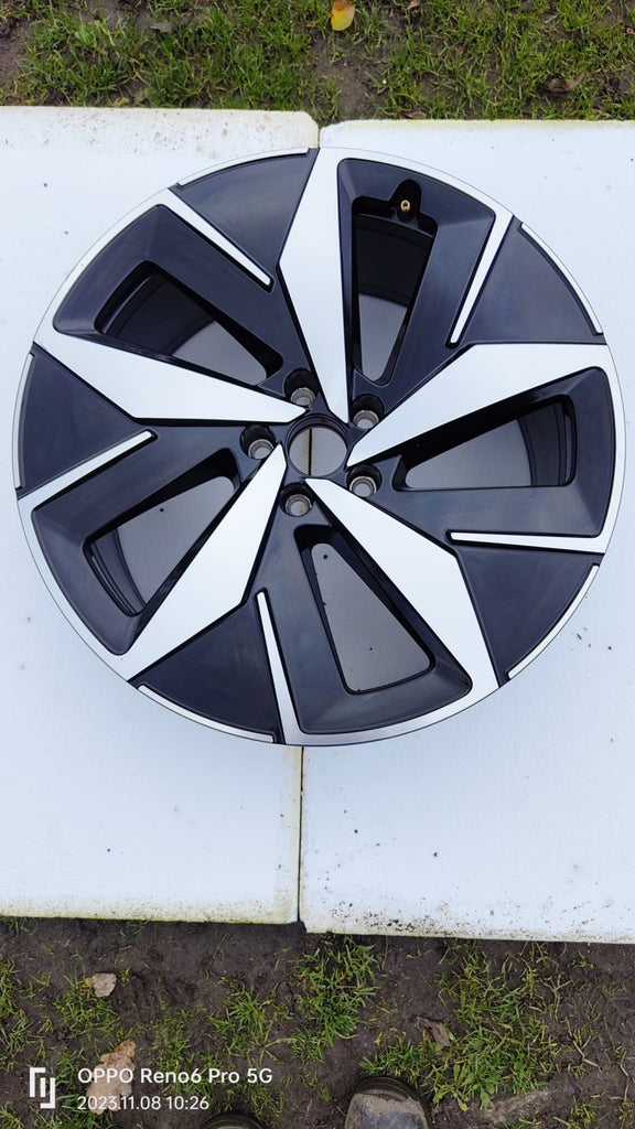 1x Alufelge 20 Zoll 9.0" 5x112 11A601025J VW Rim Wheel FEL7958915015ln