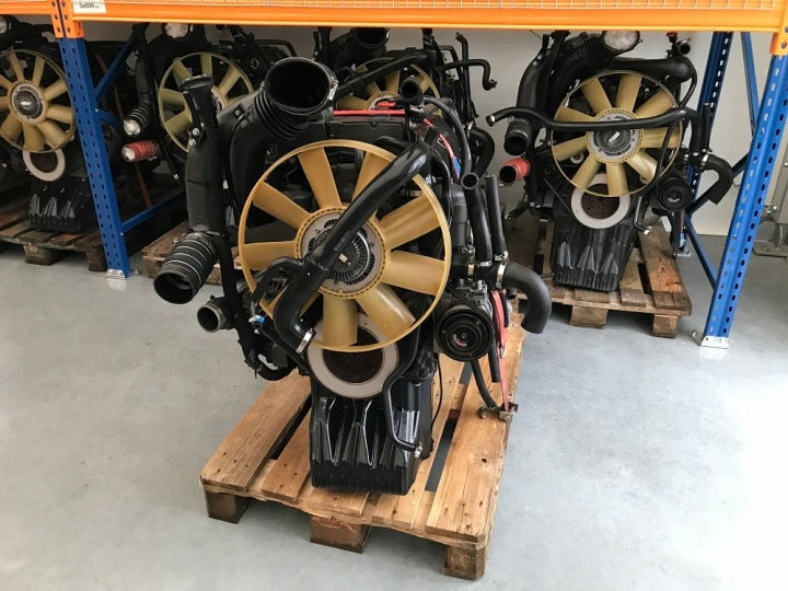 Motor Mercedes-Benz Vario OM904LA 390TKm Engine Komplett MOT4692236727zs