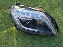 Laden Sie das Bild in den Galerie-Viewer, Frontscheinwerfer Mercedes-Benz W204 A2048201639 Xenon Rechts Headlight SCH9041715124ic