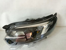 Laden Sie das Bild in den Galerie-Viewer, Frontscheinwerfer Opel Zafira C Vivaro 1656228180 Xenon Rechts oder Links