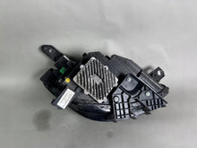 Laden Sie das Bild in den Galerie-Viewer, Frontscheinwerfer Maserati I 670293076 Links Scheinwerfer Headlight SCH6565610379cm