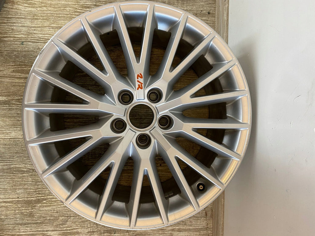 1x Alufelge 18 Zoll 8.5" 5x112 50ET Glanz Silber 8S0601025D Audi Tt Rim Wheel FEL4830282912vi