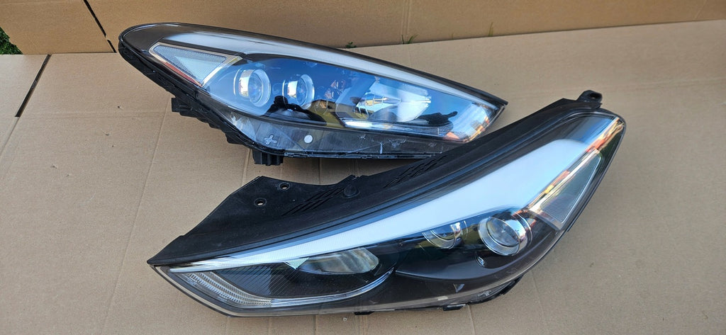Frontscheinwerfer Hyundai Tucson 92102-D7201 92102-D7200 LED Ein Satz Headlight SCH9906364664ln