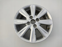 Laden Sie das Bild in den Galerie-Viewer, 1x Alufelge 15 Zoll 5.5&quot; 4x100 45ET 42611-0D240 Toyota Yaris Rim Wheel