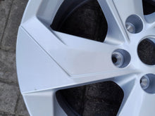 Load image into Gallery viewer, 1x Alufelge 17 Zoll 7.0" 5x114.3 35ET Glanz Schwarz KBA52937 Nissan Juke FEL4963171712fn