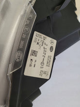 Laden Sie das Bild in den Galerie-Viewer, Frontscheinwerfer Mercedes-Benz W447 A4479067800 Rechts Scheinwerfer Headlight SCH7924098990nt
