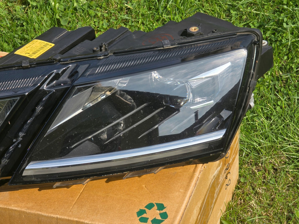 Frontscheinwerfer Skoda Octavia III 5E1941015D LED Links Scheinwerfer Headlight SCH9730628332iy