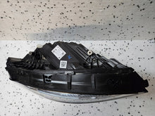 Laden Sie das Bild in den Galerie-Viewer, Frontscheinwerfer Mercedes-Benz W247 2479064204 Full LED Rechts Headlight SCH3342360467zy