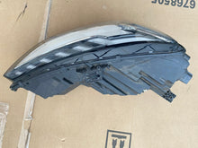 Load image into Gallery viewer, Frontscheinwerfer Audi A4 B9 8W0941034 Rechts Scheinwerfer Headlight SCH4709942110bw