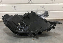 Laden Sie das Bild in den Galerie-Viewer, Frontscheinwerfer Peugeot 208 II 90200109 LED Links Scheinwerfer Headlight SCH9247736080eh