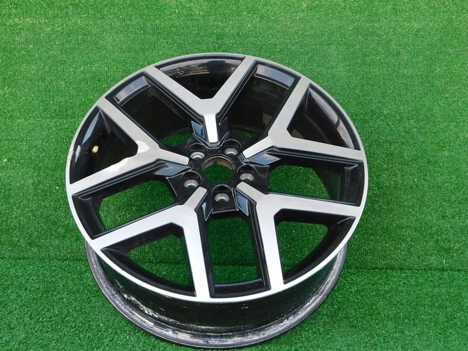 1x Alufelge 18 Zoll 7.0" 5x112 47ET Glanz Schwarz 6F9601025B Mg Ibiza Arona