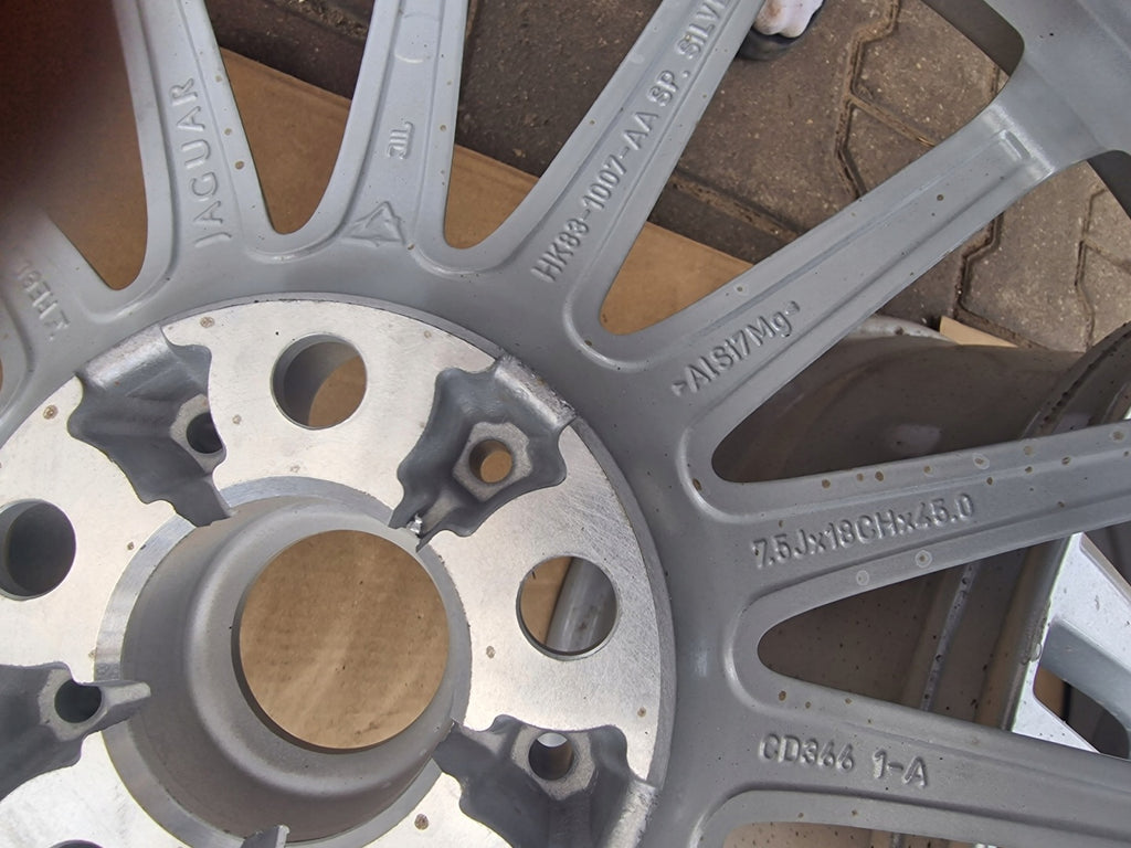 1x Alufelge 18 Zoll 7.5" 5x108 45ET Glanz Silber HK83-1007-AA Jaguar F Pace FEL3278735626zt