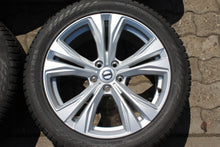Laden Sie das Bild in den Galerie-Viewer, 4x Alufelge 18 Zoll 8.0" 5x108 42ET Glanz Silber 32243390 Volvo V60 S60 FEL3500393619is